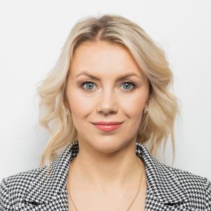 Елена Литвинова
