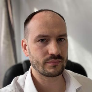 Дмитрий Попов