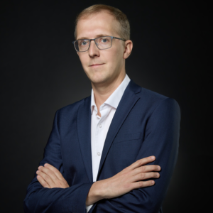 Дмитрий Хомутов