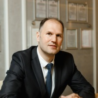 Константин Хитрово