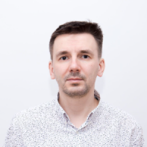 Роман Тихонов